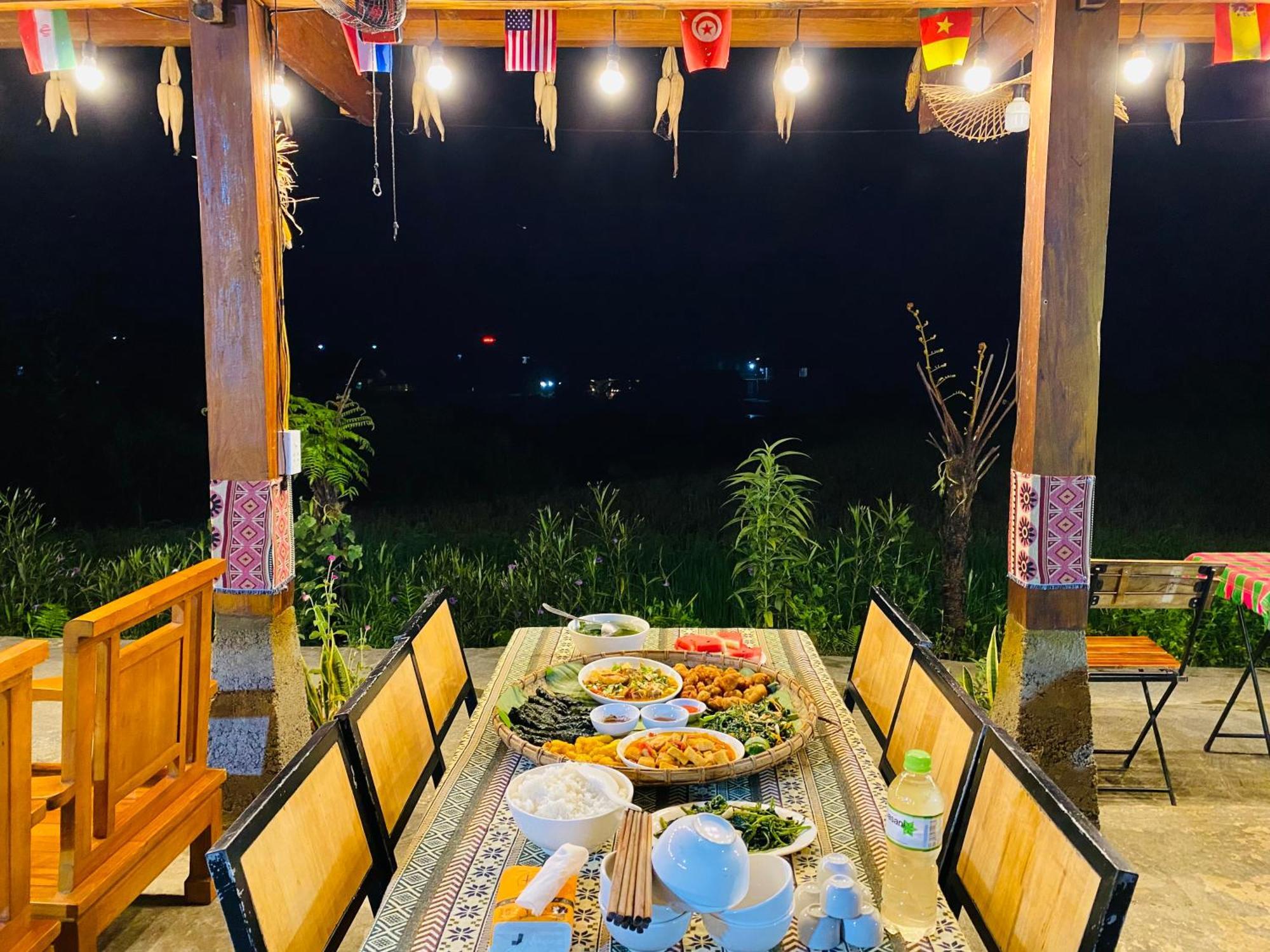 Du Gia Field View Homestay Làng Cac Eksteriør bilde