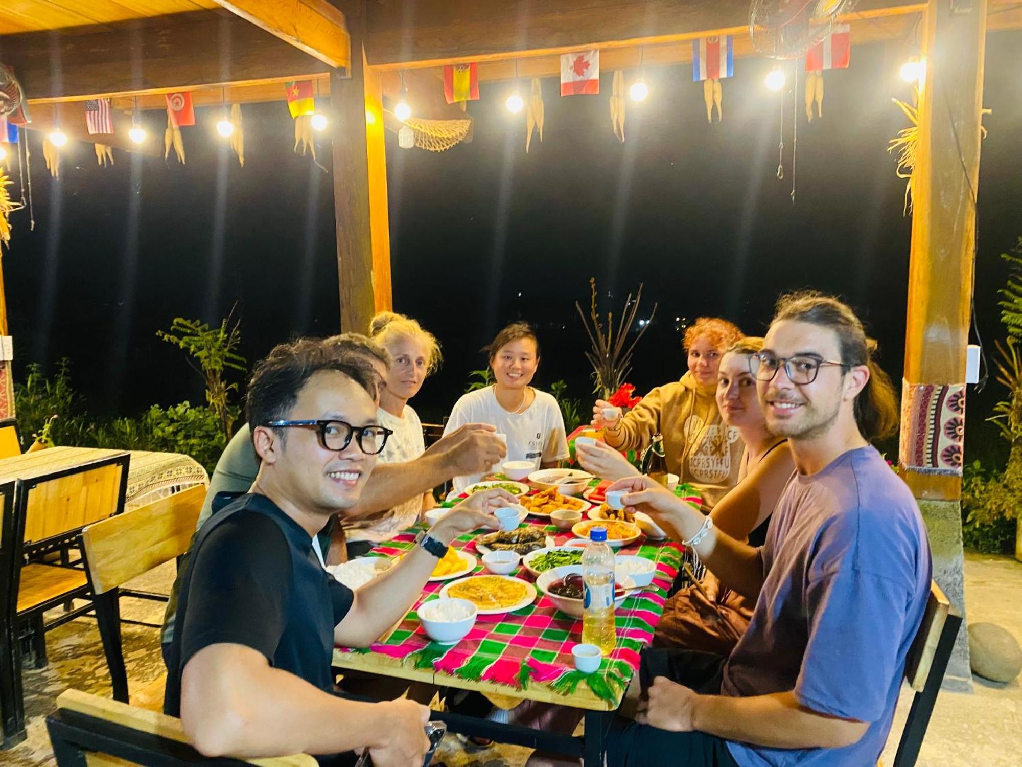 Du Gia Field View Homestay Làng Cac Eksteriør bilde