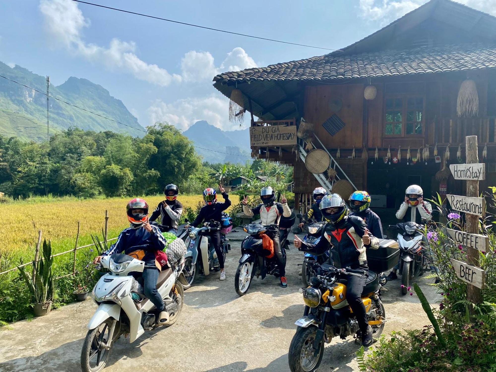 Du Gia Field View Homestay Làng Cac Eksteriør bilde