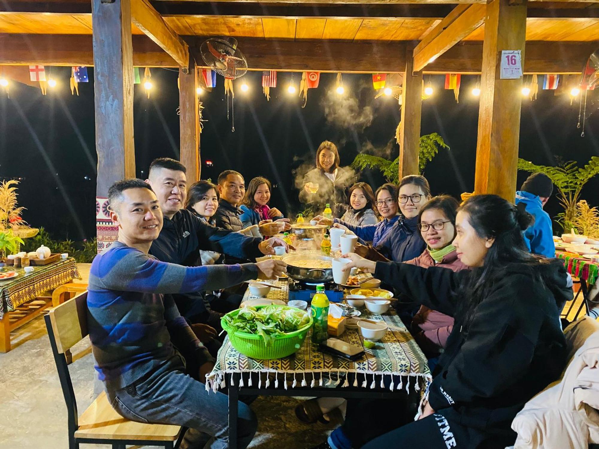Du Gia Field View Homestay Làng Cac Eksteriør bilde