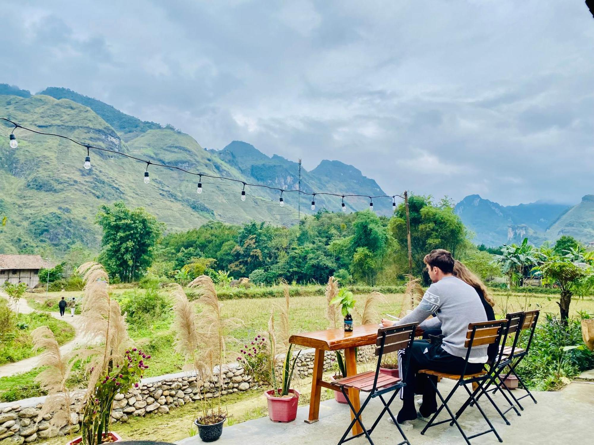 Du Gia Field View Homestay Làng Cac Eksteriør bilde