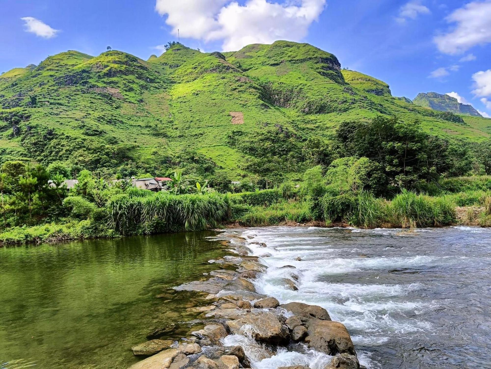 Du Gia Field View Homestay Làng Cac Eksteriør bilde