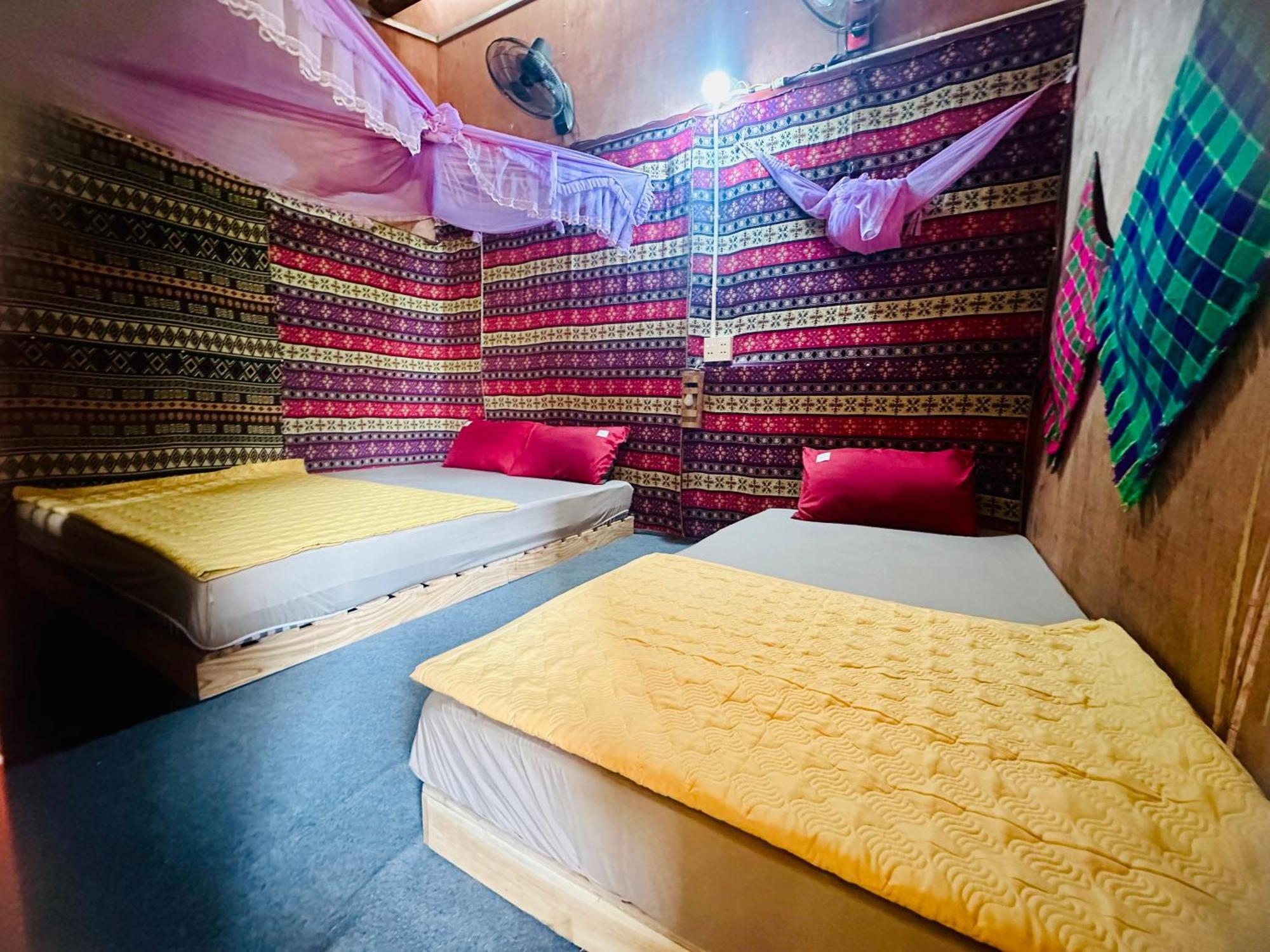 Du Gia Field View Homestay Làng Cac Eksteriør bilde