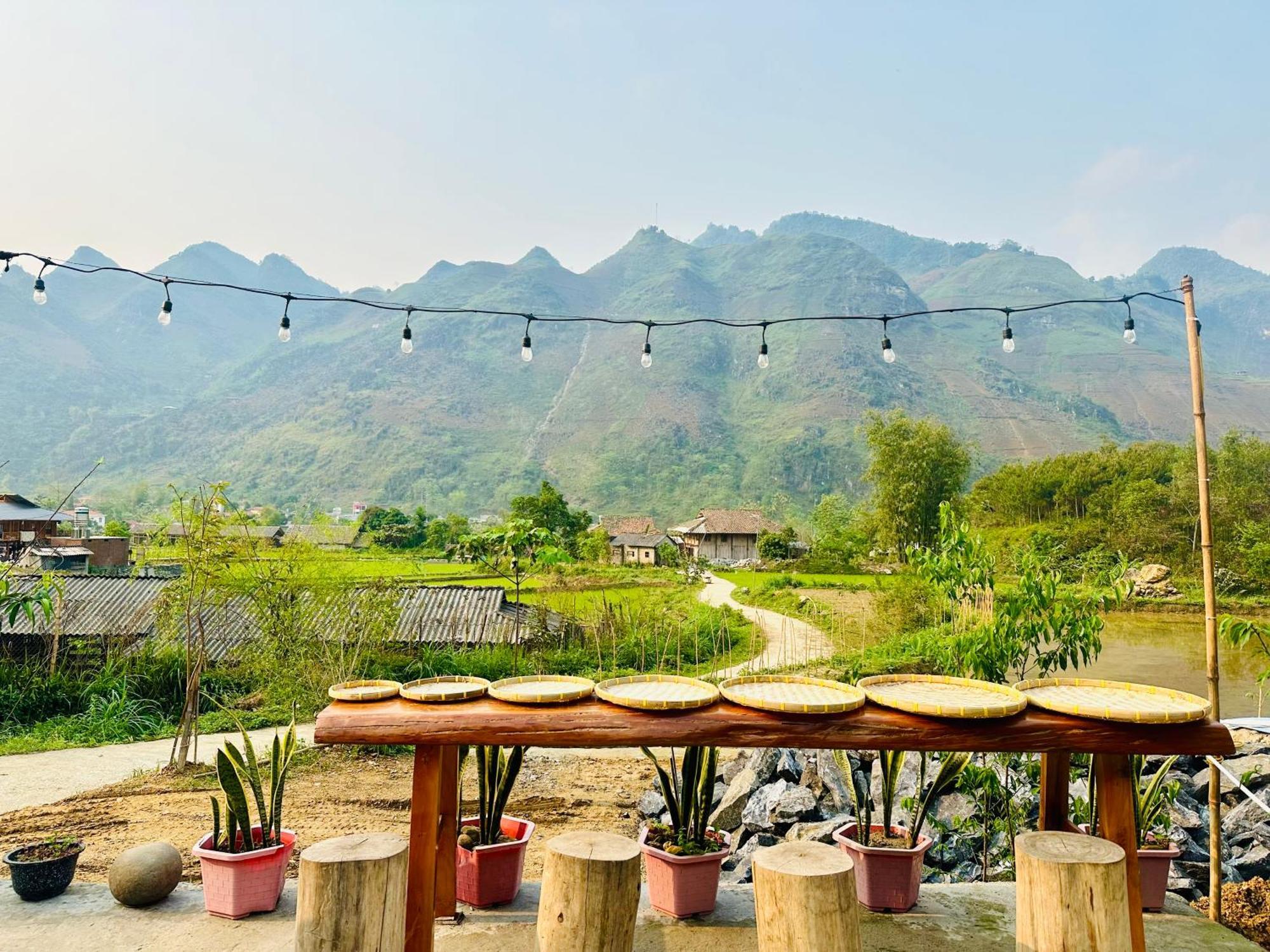 Du Gia Field View Homestay Làng Cac Eksteriør bilde