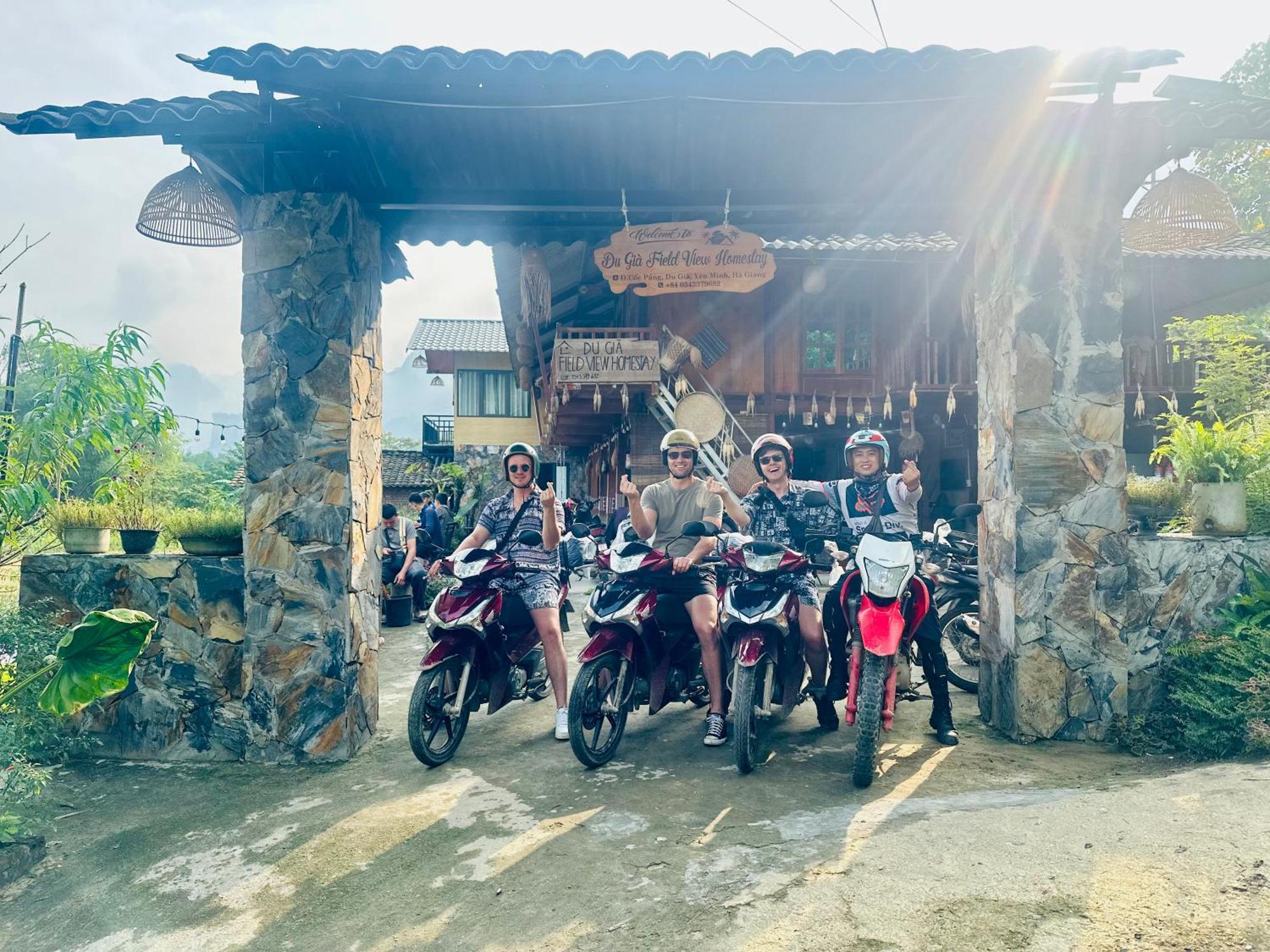 Du Gia Field View Homestay Làng Cac Eksteriør bilde